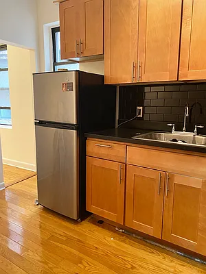 Rented by Waverly Realty Associates | media 24