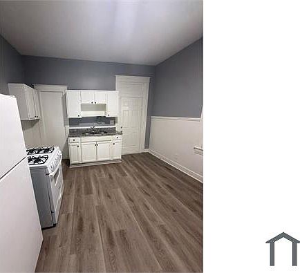 1st image of 1821 Date St