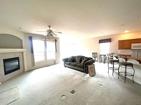 4th image of 7 Glenbrook Ln