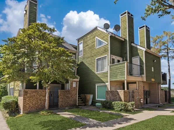 9807 Walnut St #107, Dallas, TX 75243