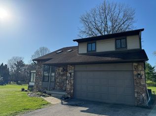 105 E Mohawk Dr, Powell, OH 43065