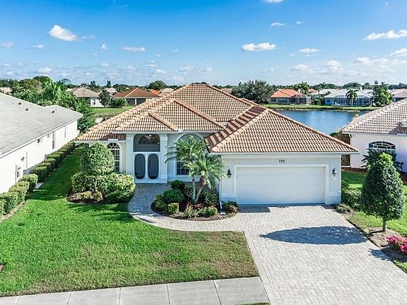 2nd image of 725 Silk Oak Dr
