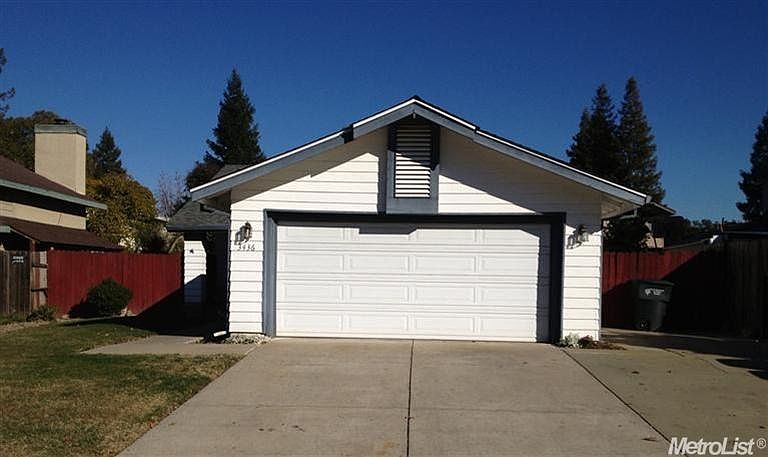 2nd image of 3436 Bridgeford Dr