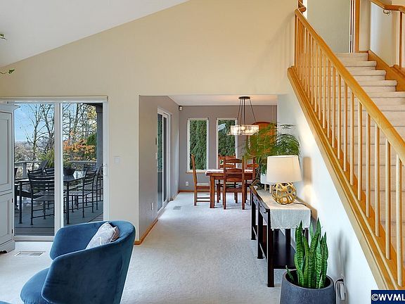 3rd image of 3091 Deering Dr NW