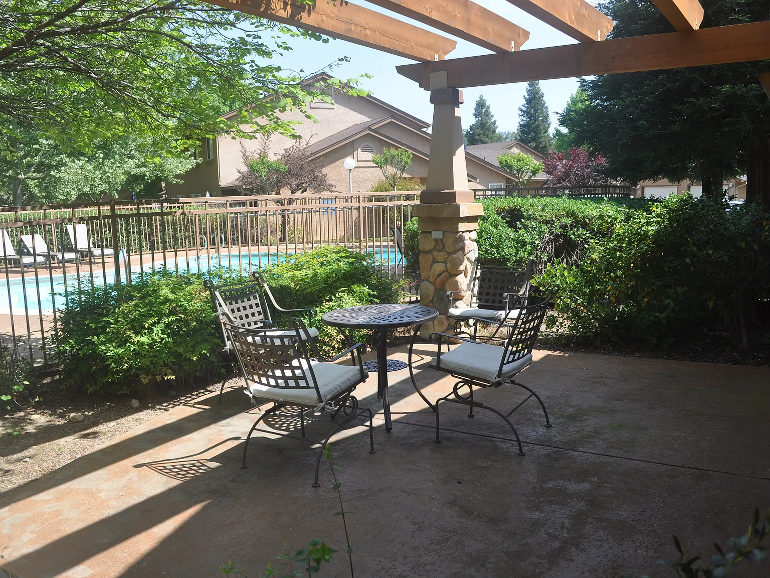 Meadowood Townhomes — Photo 4