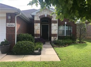 15724 Wheelhorse Trl, Roanoke, TX 76262