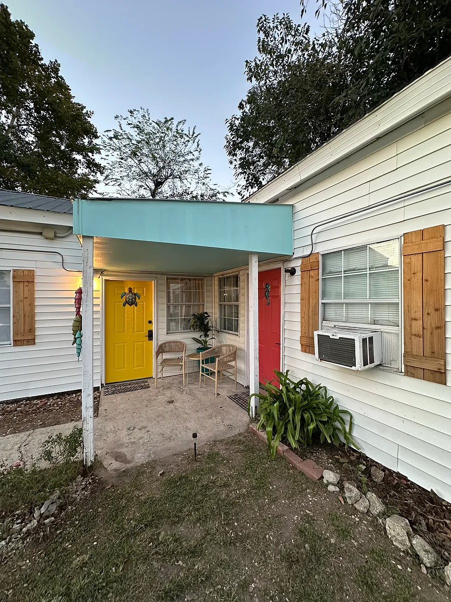 Photo 2 of 13 - 23723 Railroad Ave #C - Plaquemine, LA Building Photo - 23723 Railroad Ave #C