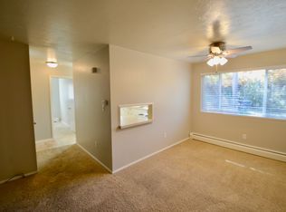 5705 S Pearl St APT 4, Littleton, CO 80121