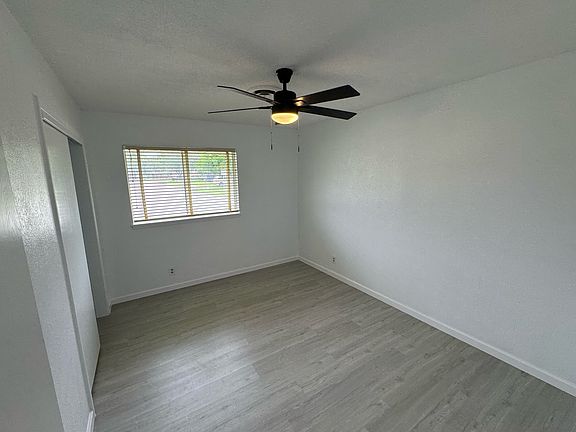 5th image of 4153 Montego Dr