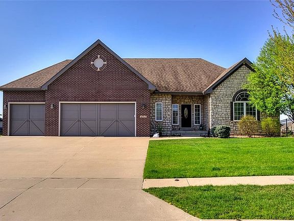 3rd image of 16218 Tanglewood Dr