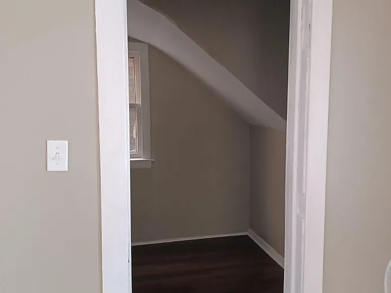 9624 S Avenue M #1 — Photo 3