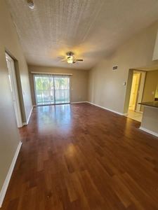8891 Okeechobee Blvd APT 305, Royal Palm Beach, FL, 33411