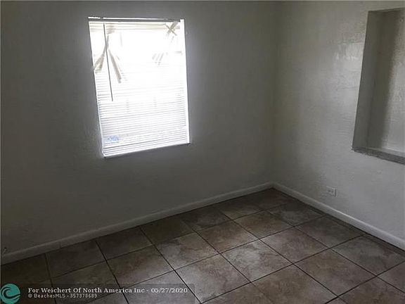 3rd image of 519 NW 20th Ave