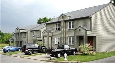1st image of 463 E Columbus Ave