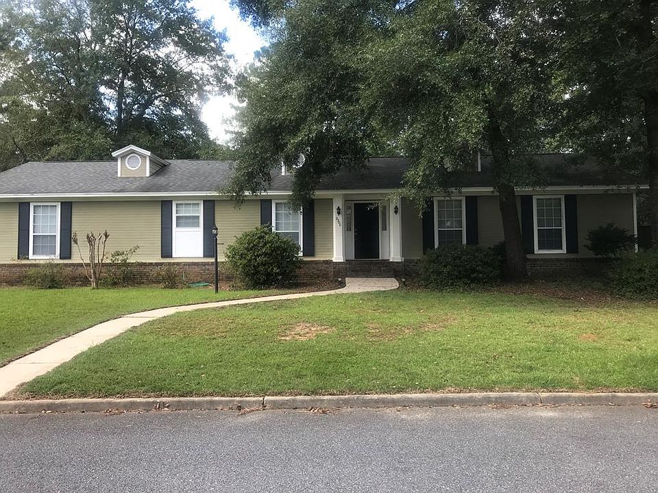 1st image of 2300 S Sherwood Dr