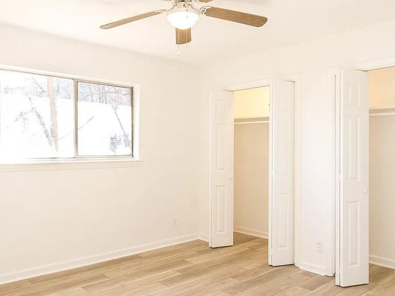 4296 Byrnewood Village Cir #4 — Photo 7