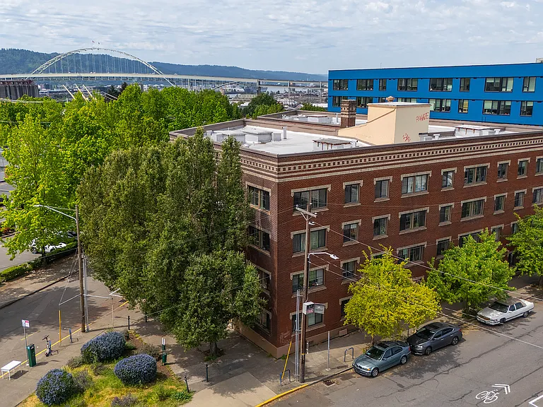 Historic Paramount Apartments — Photo 51