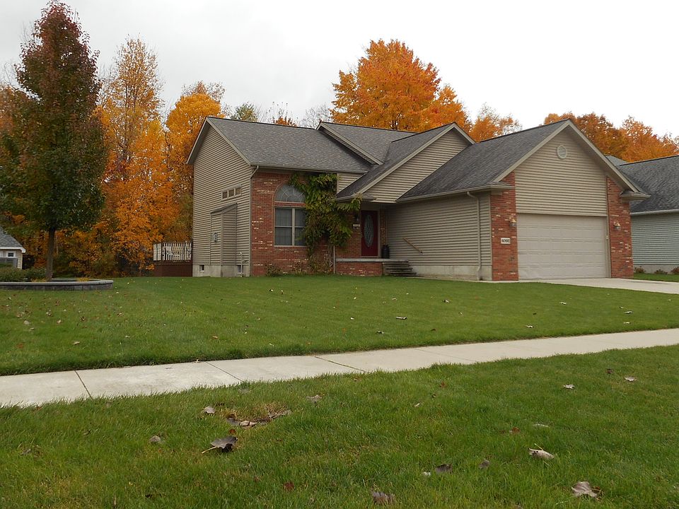 1st image of 4092 Lancaster Dr