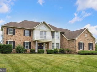 542 Rolling Glen Dr, Horsham, PA 19044