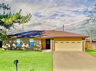 1402 Preston Trail Ct, Graham, TX 76450