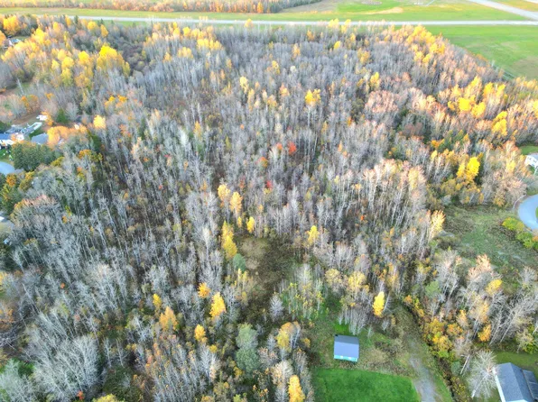 44 Elizabeth Avenue, Caribou, ME 04736
