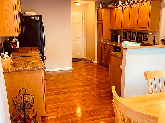 5th image of 508 Newcastle Dr