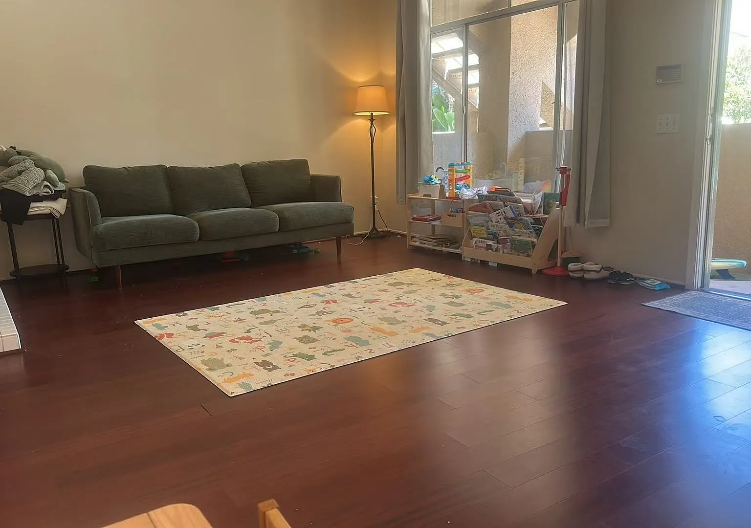 2 bed, 2.5 bath, 1088 sqft, $3,500 — Photo 4