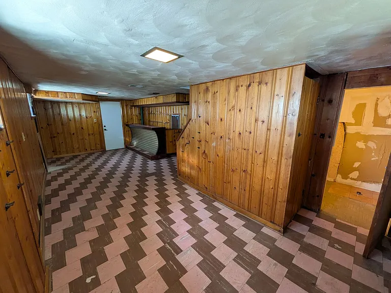 960 Agnew Rd — Photo 46
