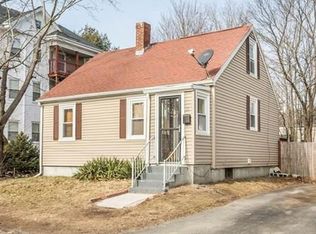 15 Lansdowne St, Brockton, MA 02301
