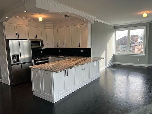 3rd image of 287 Nashville St #2