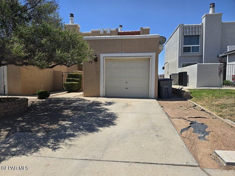 1st image of 1707 Villa Santos Cir