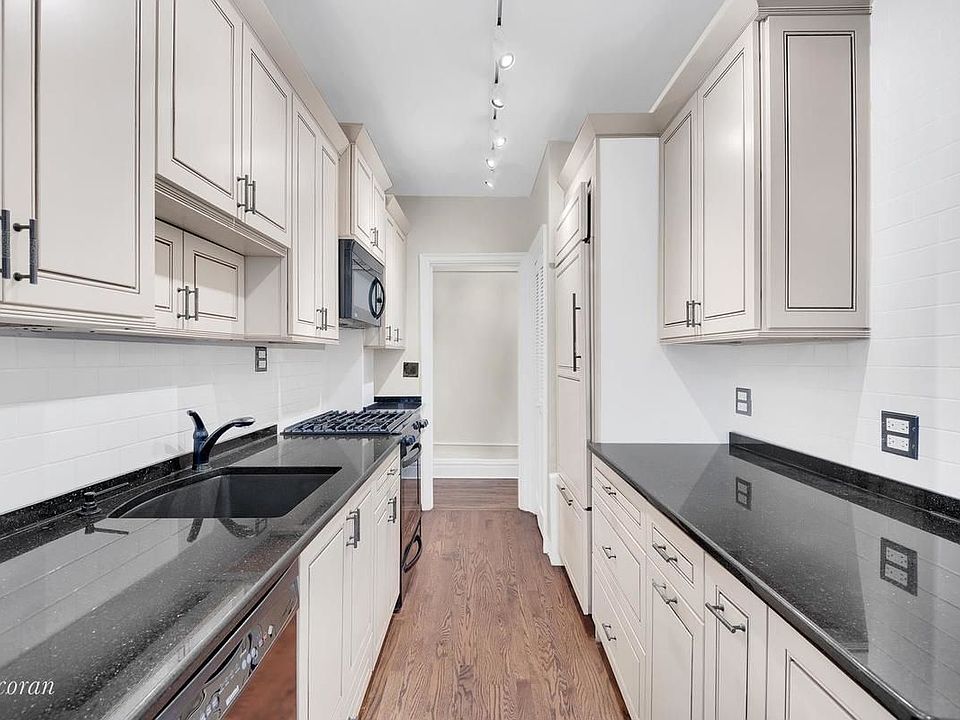 1st image of 1429 Lexington Ave #11B