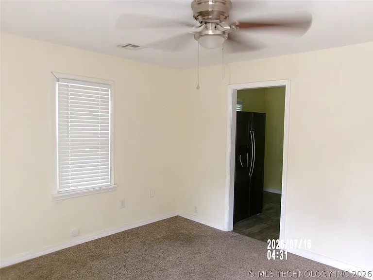 320 N Seminole Ave — Photo 2