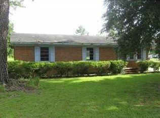 12 Primrose Ave, Kingstree, SC 29556