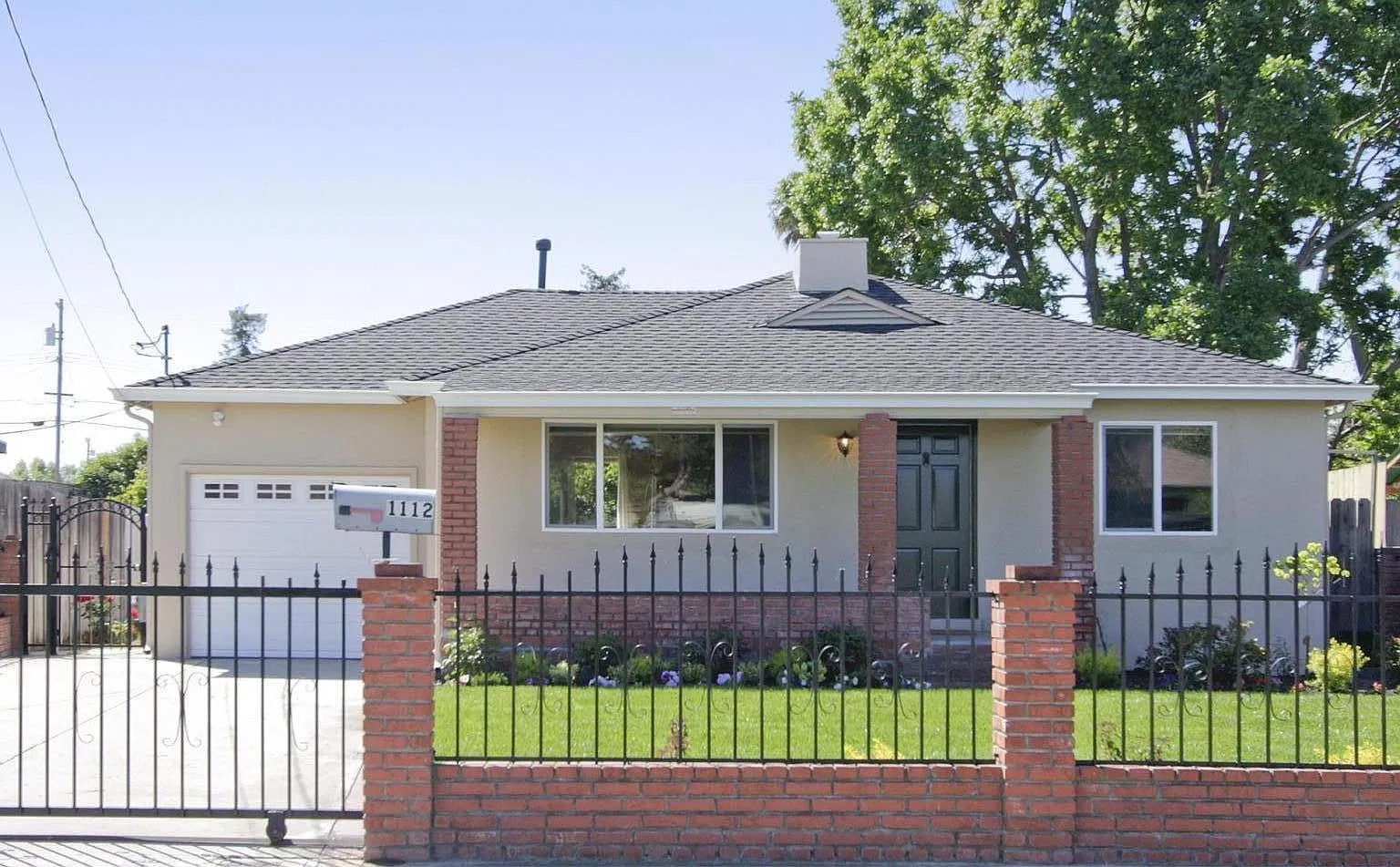 1112 Gaillardia Way — Photo 1