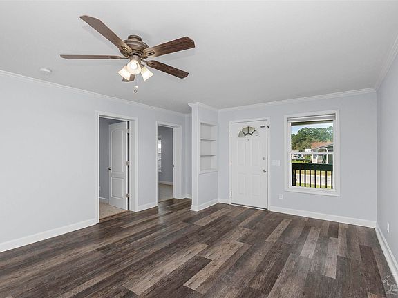 3rd image of 102 Kathryn Dr