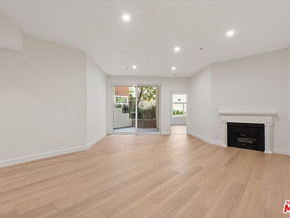 5th image of 620 S Gramercy Pl APT 122