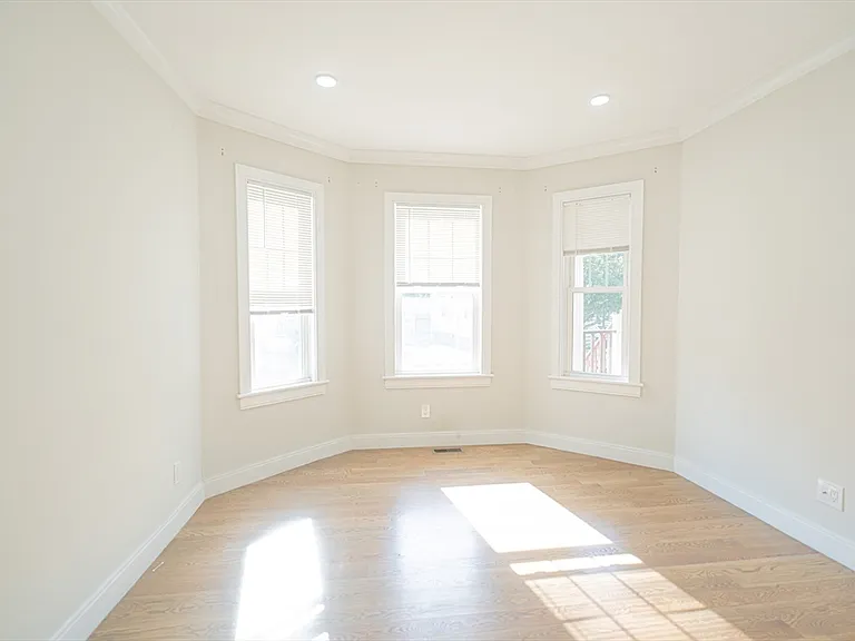 41 Fairbanks St #3 — Photo 10
