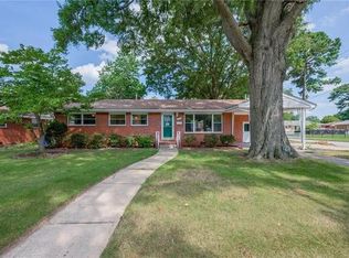 5801 Azalea Garden Rd, Norfolk, VA 23518