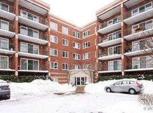 5340 N Lowell Ave APT 201, Chicago, IL 60630