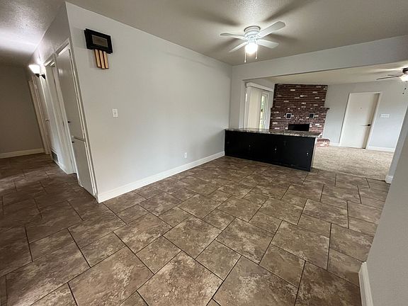 3rd image of 2040 Linda Vista Ave