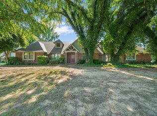 1217 Bon Terre St, Claremore, OK 74017
