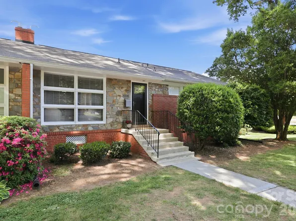4500 Woodlark Ln, Charlotte, NC 28211