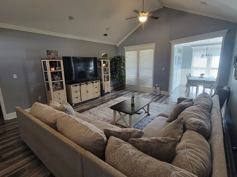 3947 Crusader Ct — Photo 5