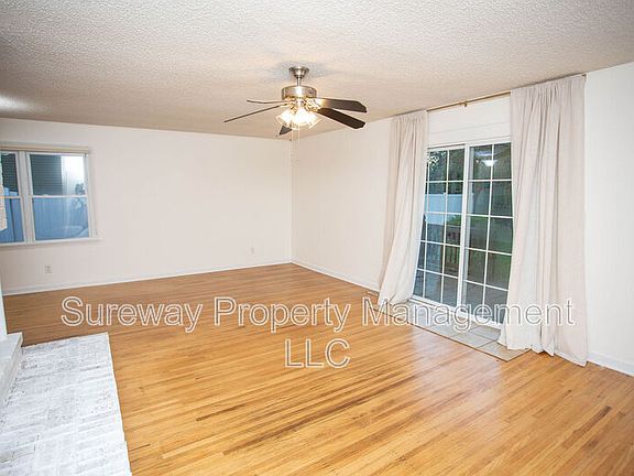 3rd image of 126 Sharrowvale Rd