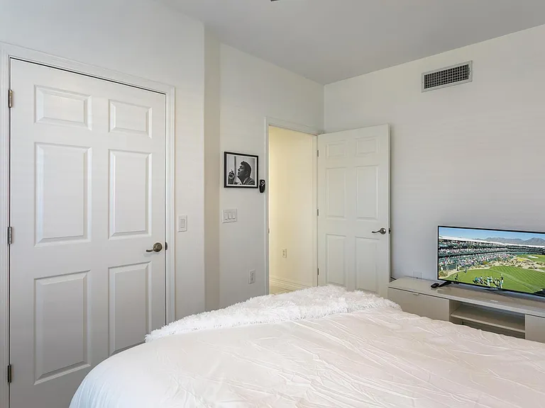 5249 E Shea Blvd #115 — Photo 4