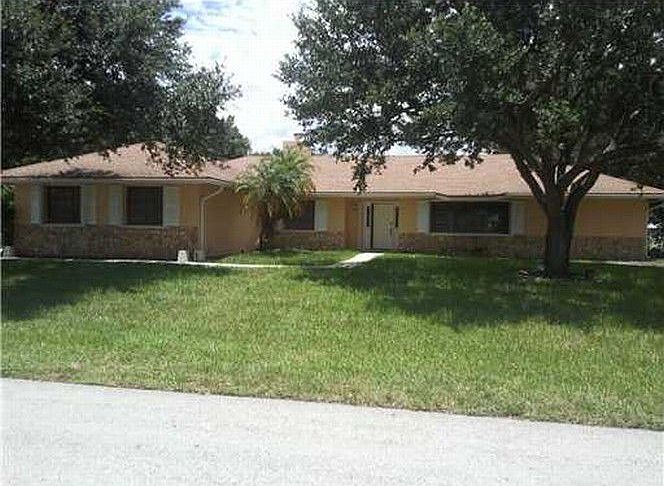 1st image of 11231 NW 27th St