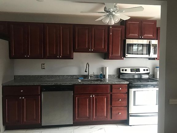 4th image of 7940 Saint Claire Ln