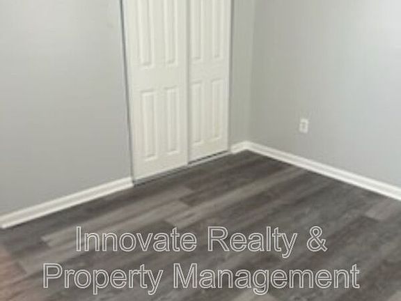 4th image of 29 E Logan Ave APT 11