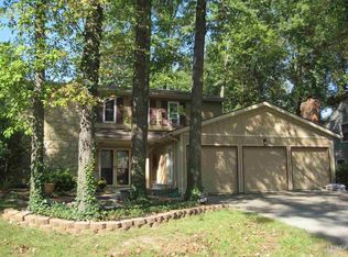 6407 Dumont Dr, Fort Wayne, IN 46815